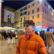 Ex Maturando al liceo scientifico M.G.Agnesi offre ripetizioni di matematica e fisica a ragazzi fino a 5° superiore